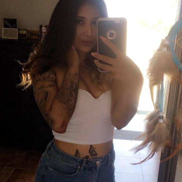 Meet your Posher, Megan - Picture 1 of 1